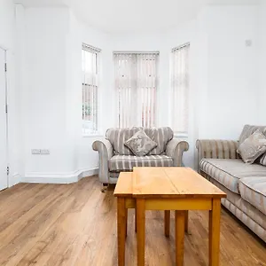  Holiday home Lodge, Close To Centre
